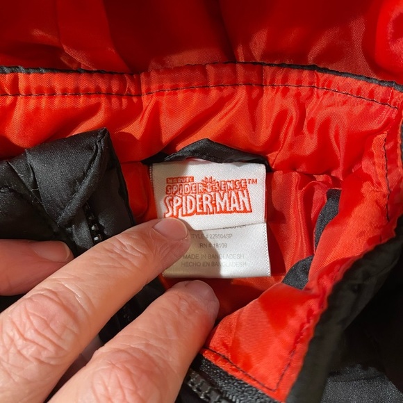 Marvel Spider Man Puffer Style Jacket 3T (IB) - Picture 6 of 13